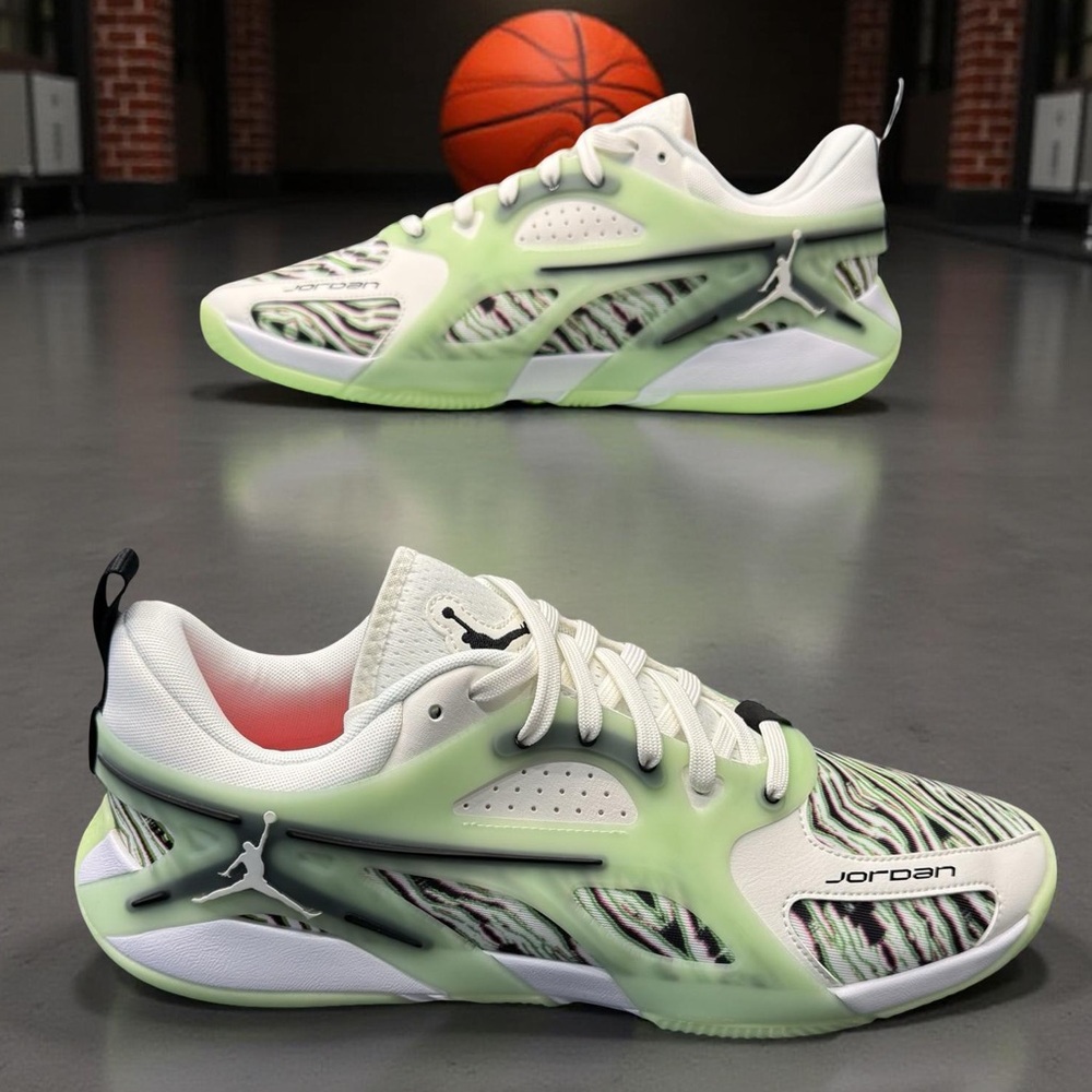 Jordan Heir Sail Black Vapor Green Women's 13 Men's 11.5 Sneakers BNIB